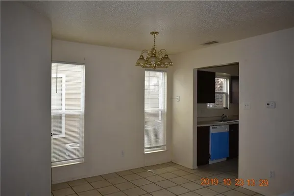 $950 | 1908 West Loop, Unit A, Austin, TX 78758