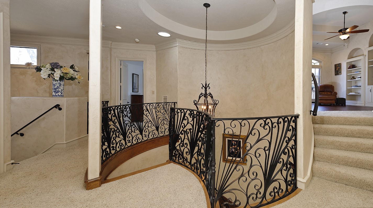 134 South Tranquil Path The Woodlands, TX 77380 - Photo 33 of 49 Landing at top of main stairway.