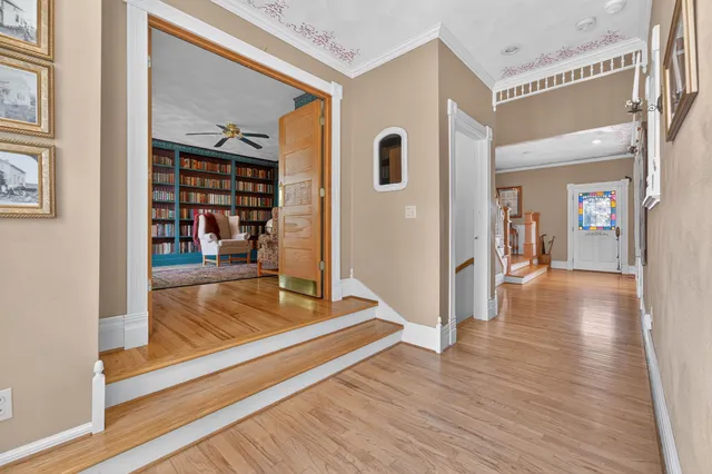 $975,000 | 107 Lamine Lane, Combined Locks, WI 54113