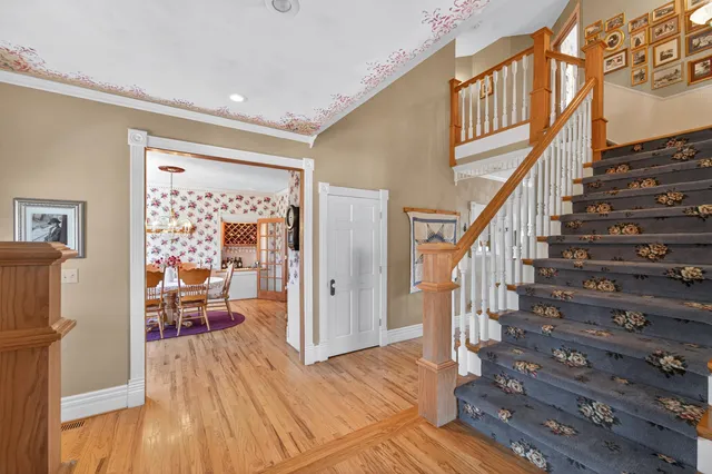 $975,000 | 107 Lamine Lane, Combined Locks, WI 54113