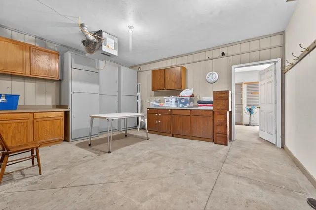 $975,000 | 107 Lamine Lane, Combined Locks, WI 54113