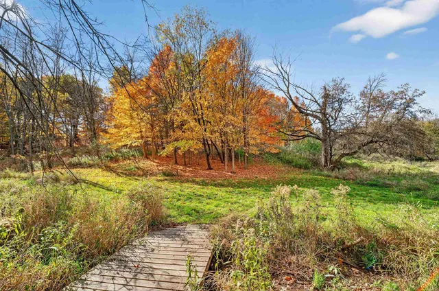 $975,000 | 107 Lamine Lane, Combined Locks, WI 54113