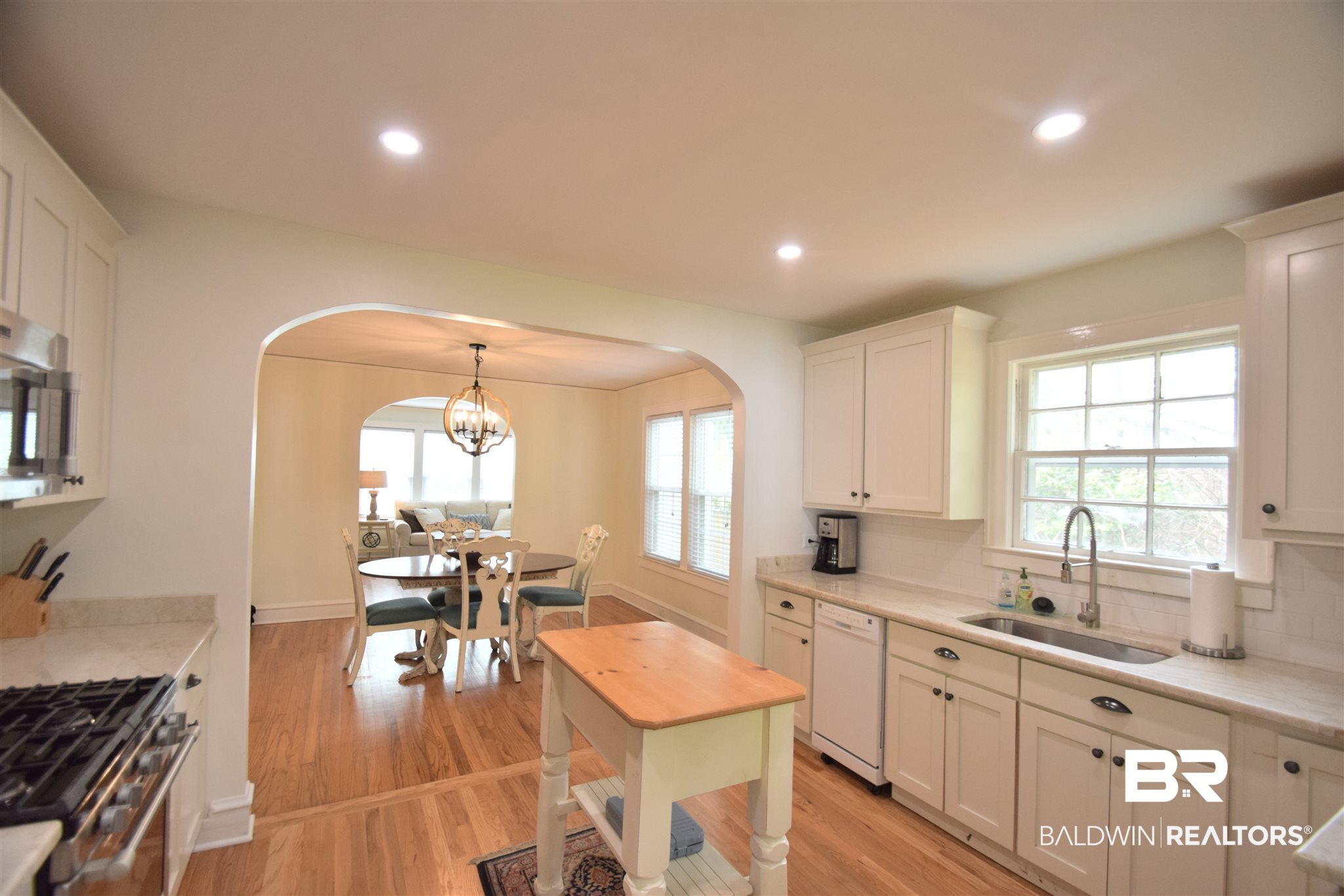 103 Crenshaw Street Mobile, AL 36606 - Photo 3 of 44
