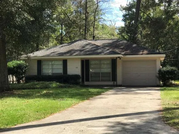 $1,600 | 312 South Buchanan Street, Covington, LA 70433