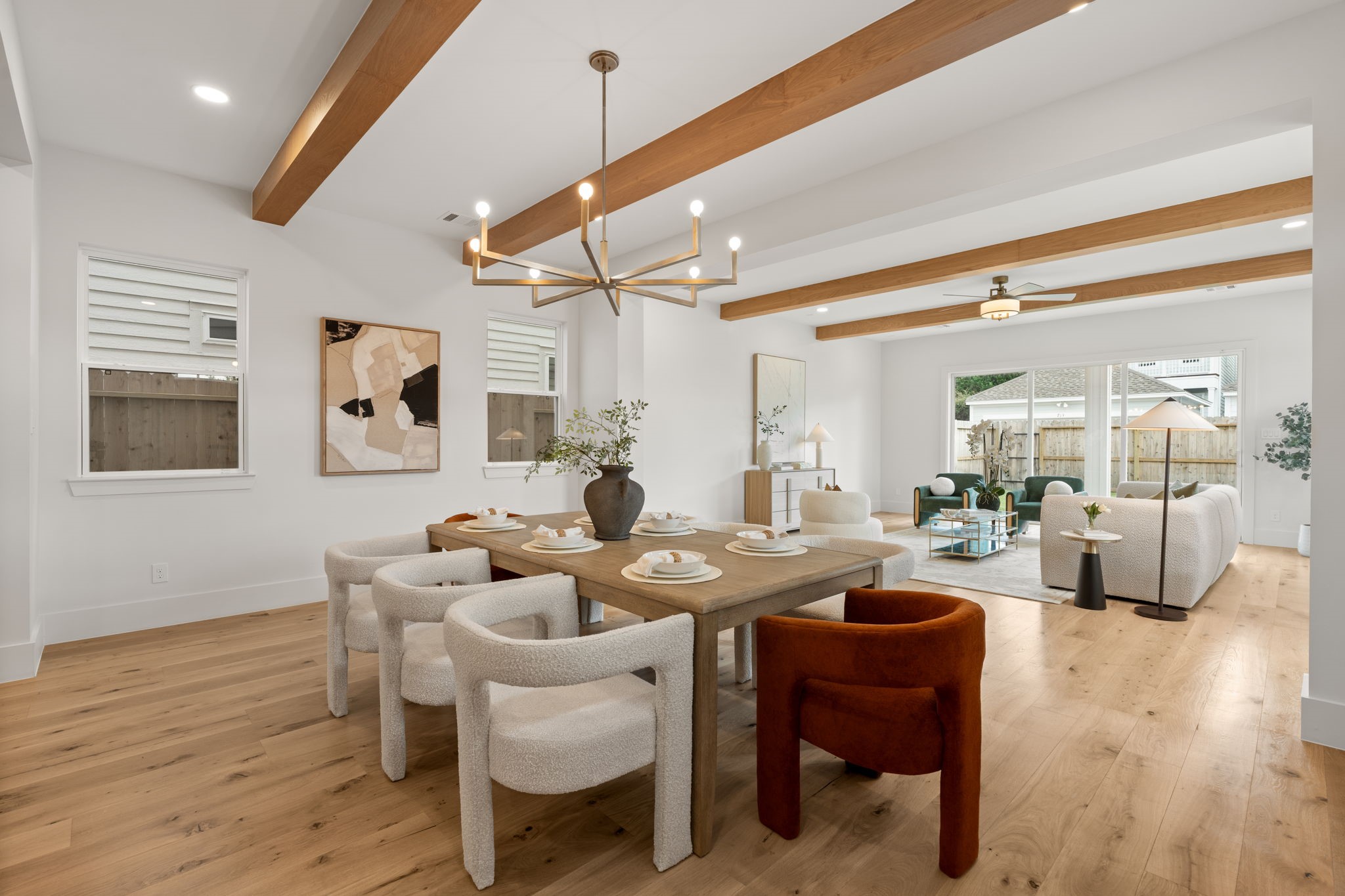 710 Waverly Street, Unit D Houston, TX 77007 - Photo 11 of 43 Open Concept main floor