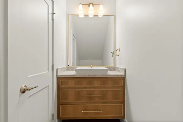 $1,247,000 | 710 Waverly Street, Unit D, Houston, TX 77007