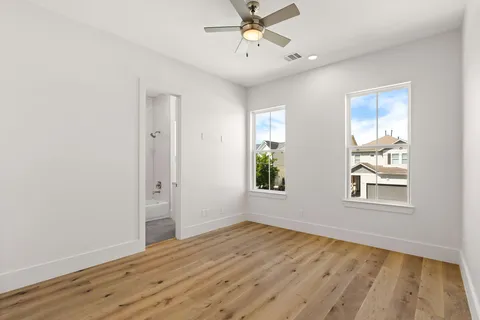 $1,247,000 | 710 Waverly Street, Unit D, Houston, TX 77007