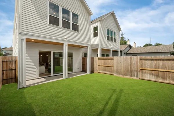 $1,247,000 | 710 Waverly Street, Unit D, Houston, TX 77007