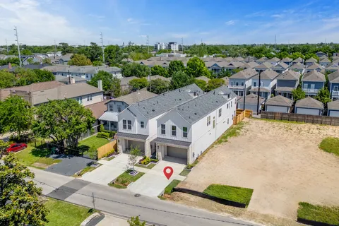 $1,247,000 | 710 Waverly Street, Unit D, Houston, TX 77007