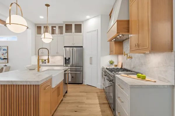 $1,247,000 | 710 Waverly Street, Unit D, Houston, TX 77007