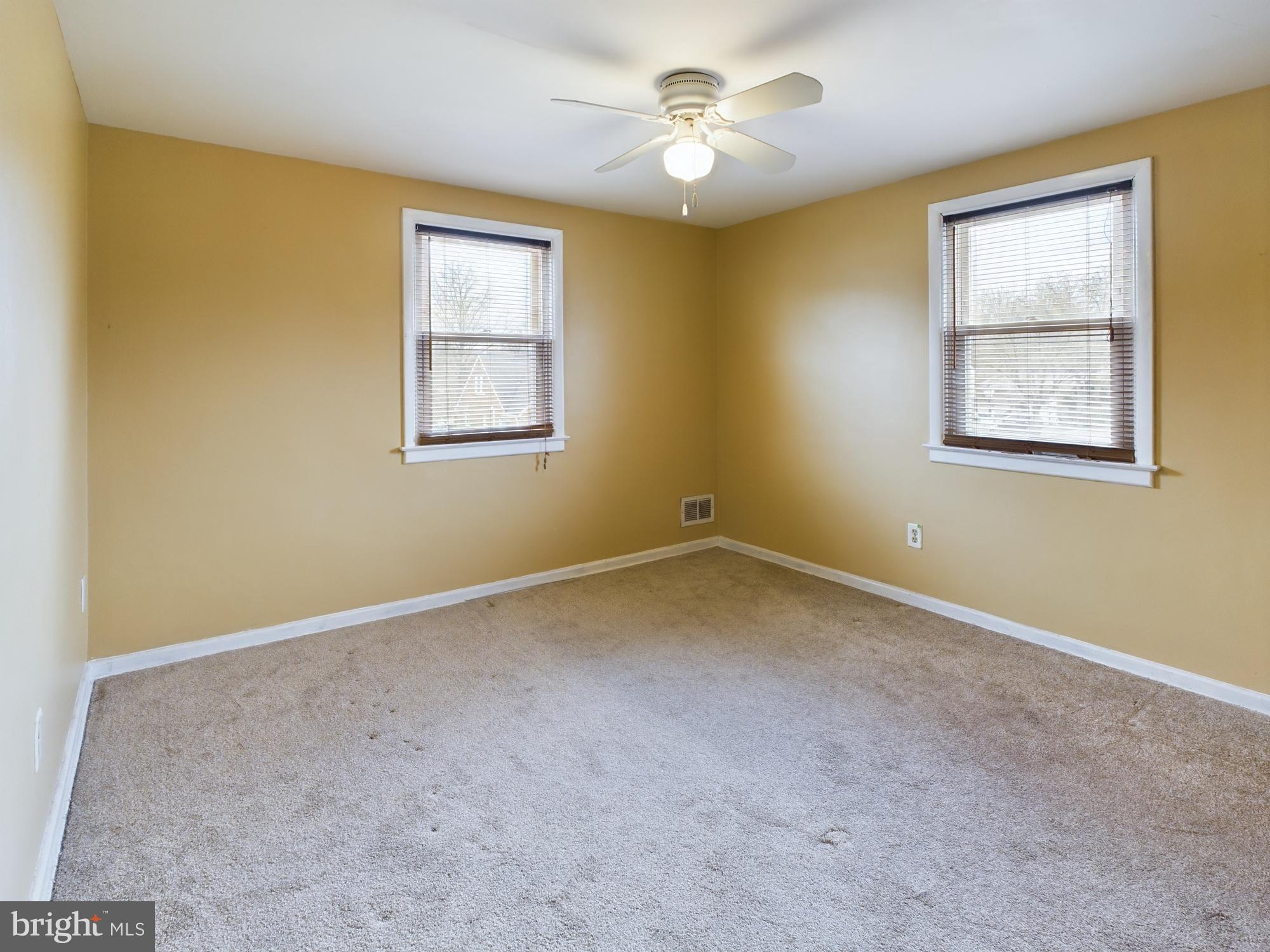 8102 Woodhaven Road Rosedale, MD 21237 - Photo 13 of 36