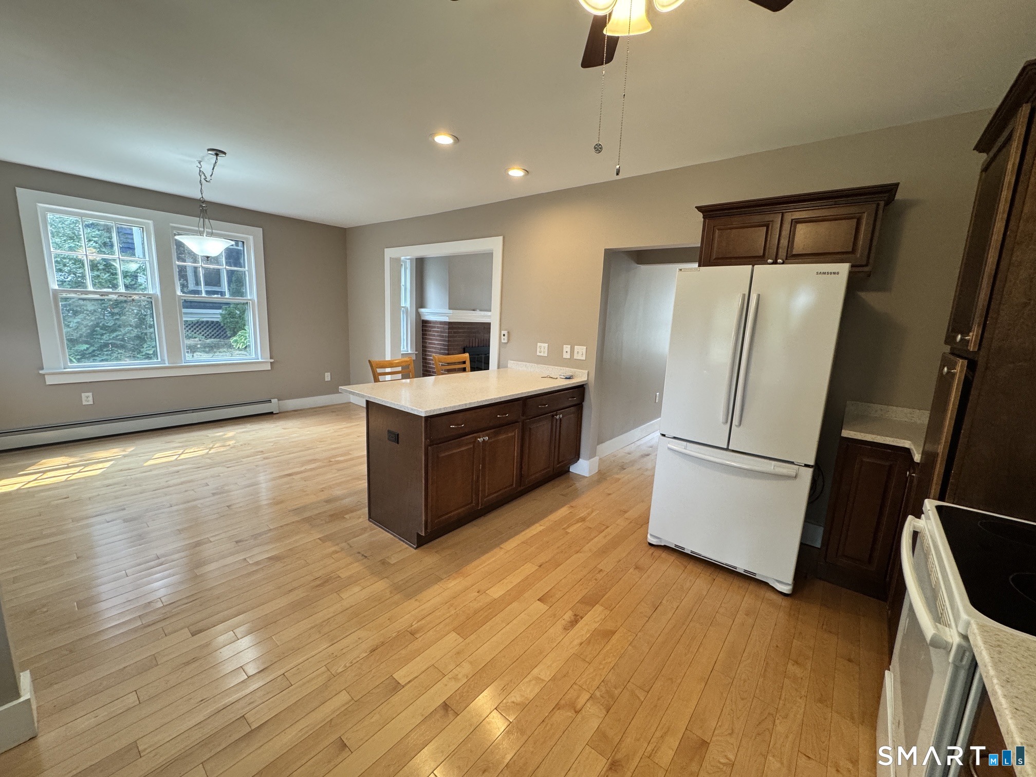 18 Spicer Avenue Groton, CT 06340 - Photo 12 of 32