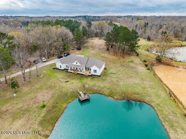 $775,000 | 4597 Hernando Road, Holly Springs, MS 38635