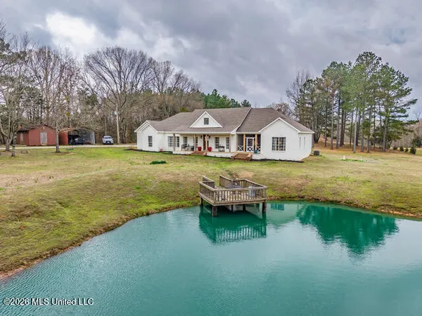 $775,000 | 4597 Hernando Road, Holly Springs, MS 38635