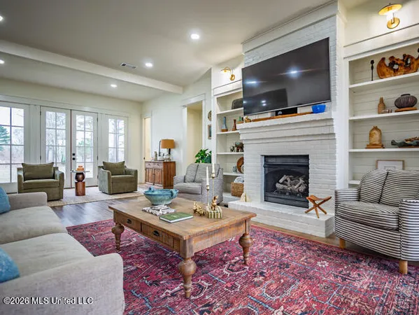 $798,000 | 4597 Hernando Road, Holly Springs, MS 38635