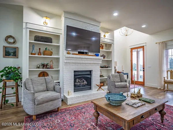 $775,000 | 4597 Hernando Road, Holly Springs, MS 38635