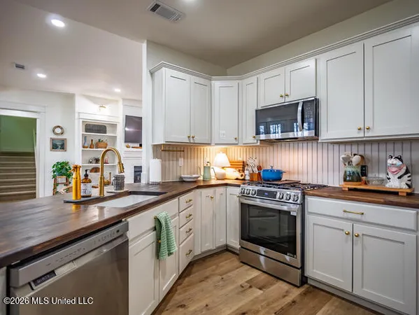 $798,000 | 4597 Hernando Road, Holly Springs, MS 38635