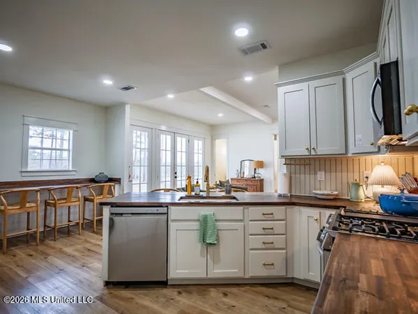 $798,000 | 4597 Hernando Road, Holly Springs, MS 38635