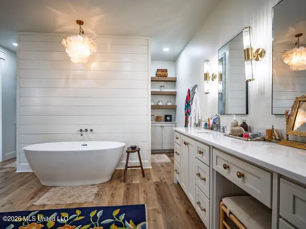 $798,000 | 4597 Hernando Road, Holly Springs, MS 38635