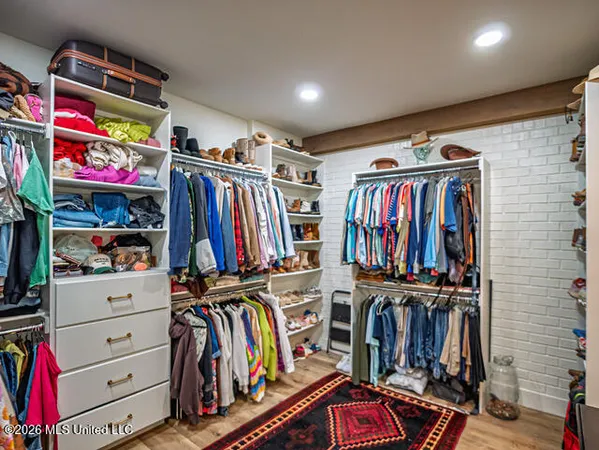 $775,000 | 4597 Hernando Road, Holly Springs, MS 38635