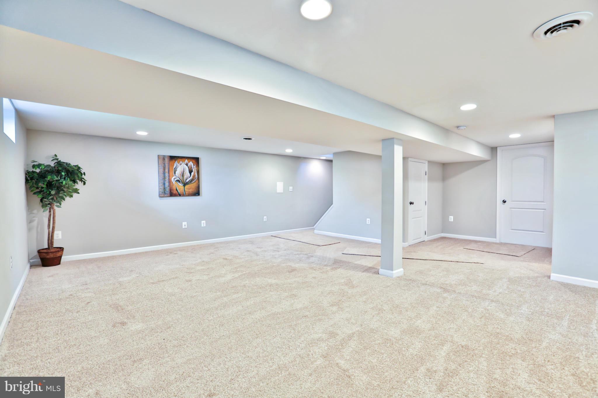 11 Edgemoor Road Lutherville-Timonium, MD 21093 - Photo 23 of 30 Abundant Space for Family Fun!