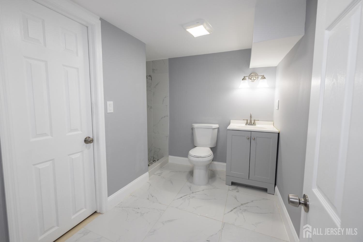 554 Crows Mill Road Fords, NJ 08863 - Photo 13 of 18
