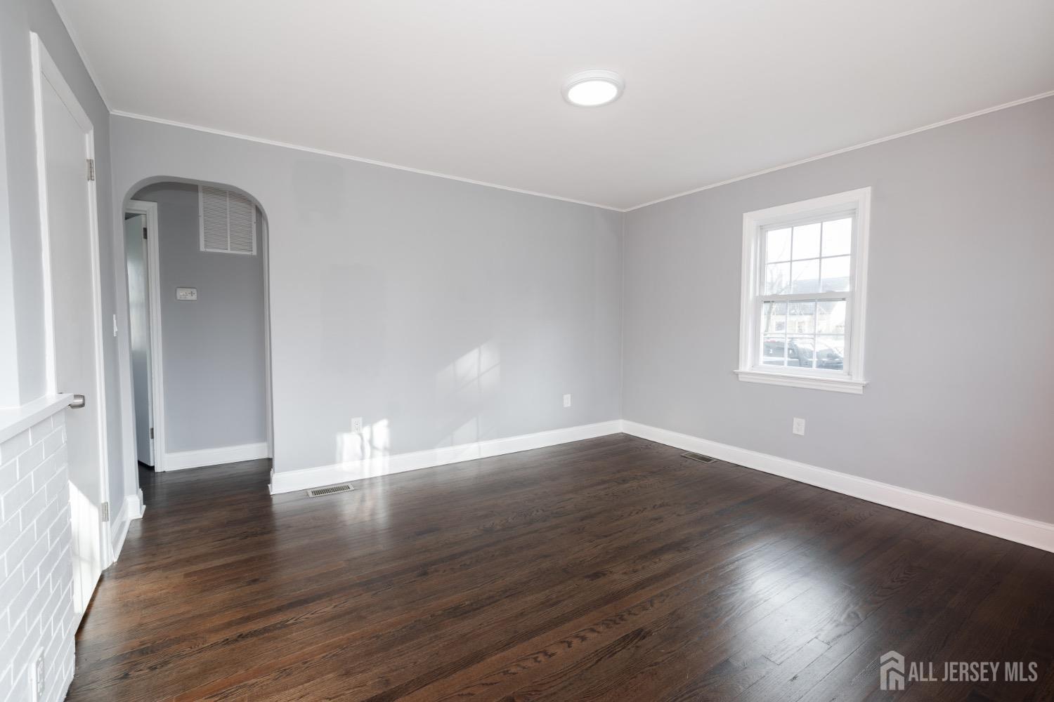 554 Crows Mill Road Fords, NJ 08863 - Photo 5 of 18