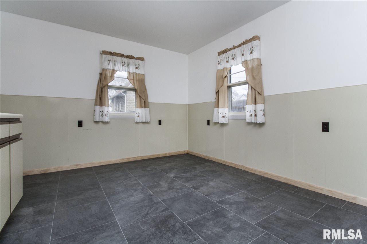 504 Richard Street Henry, IL 61537 - Photo 17 of 36 Gallery Image 17