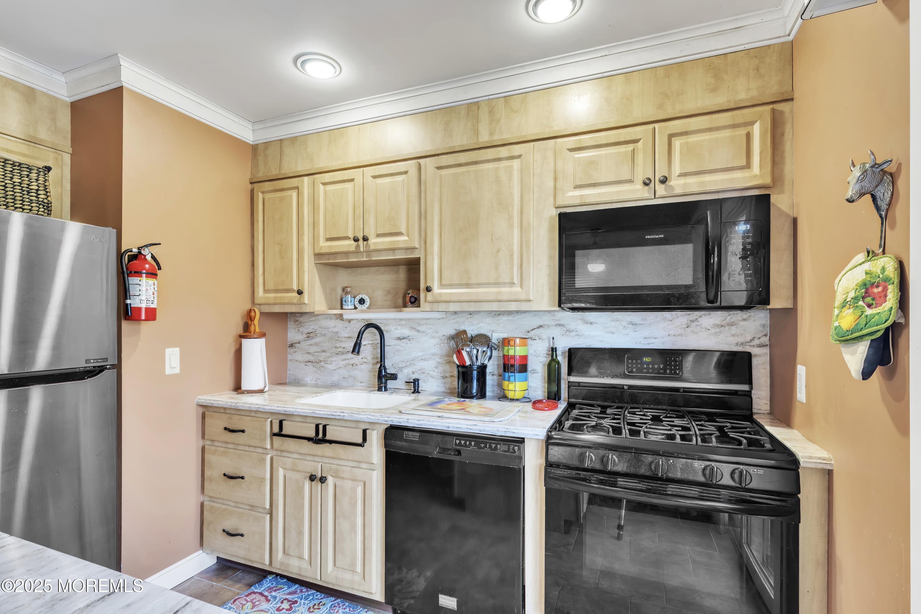 721 Flagge Road Brick, NJ 08724 - Photo 18 of 47 35FlaggeRd721