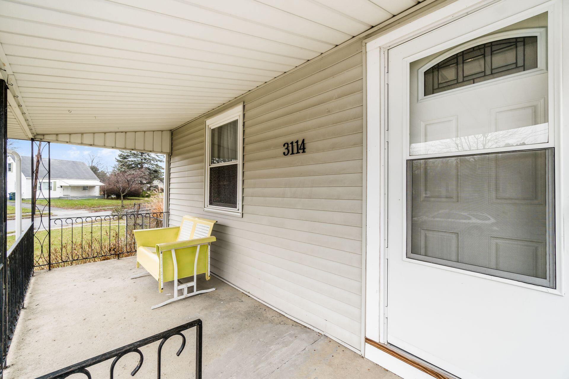 3114 Karl Road Columbus, OH 43224 - Photo 4 of 50 Front Porch