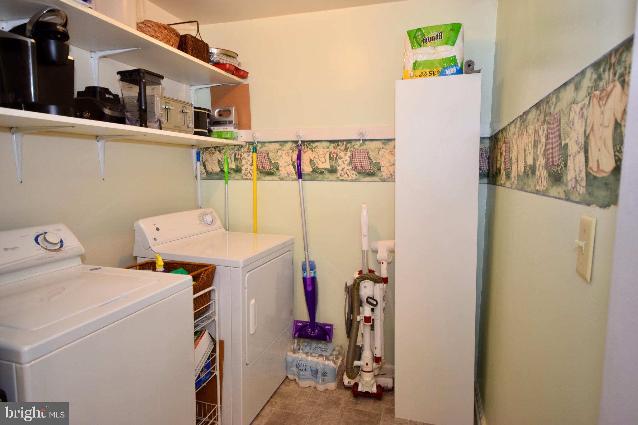 517 Ridley Avenue Folsom, PA 19033 - Photo 12 of 27 Gallery Image 12