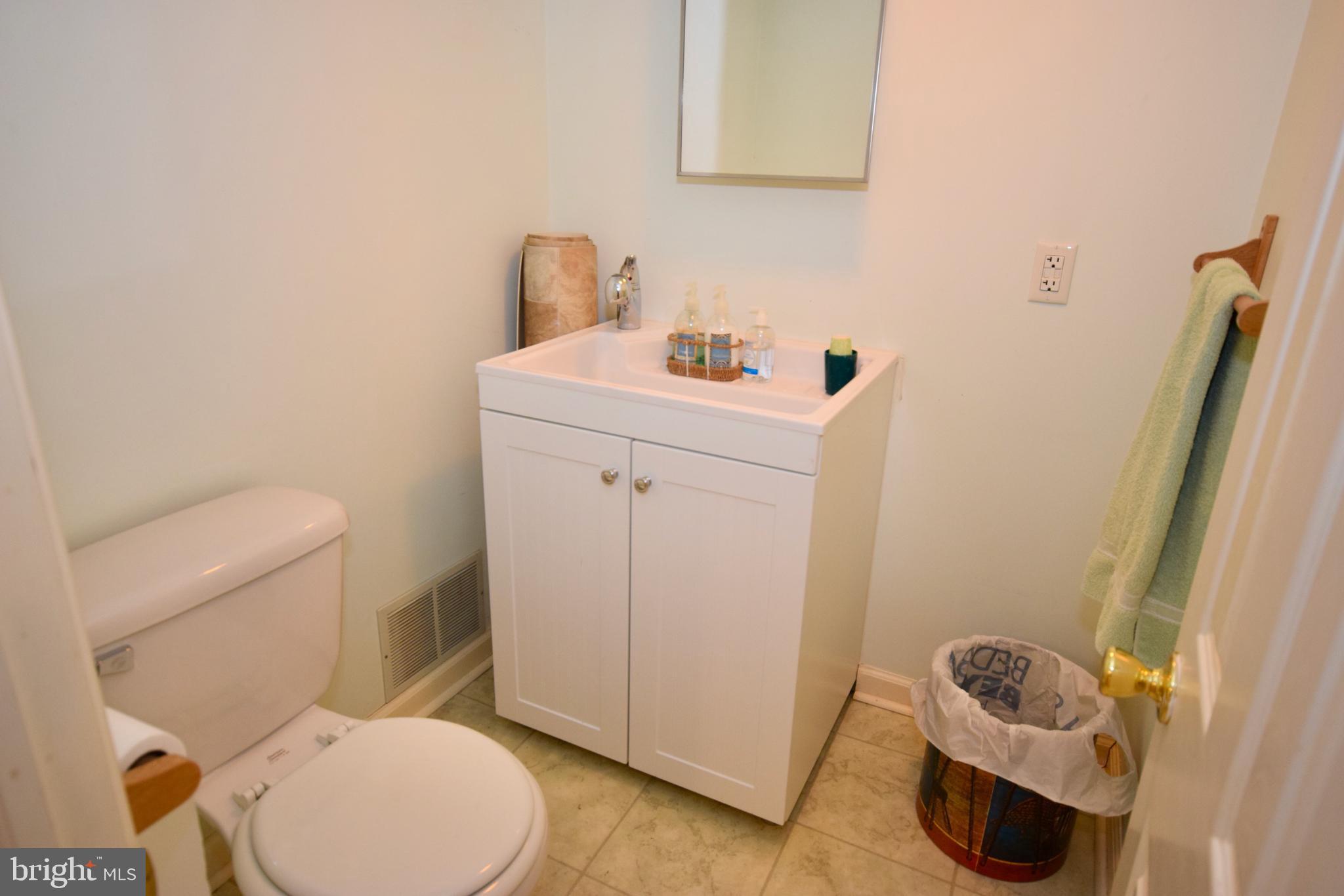 517 Ridley Avenue Folsom, PA 19033 - Photo 15 of 27 Gallery Image 15