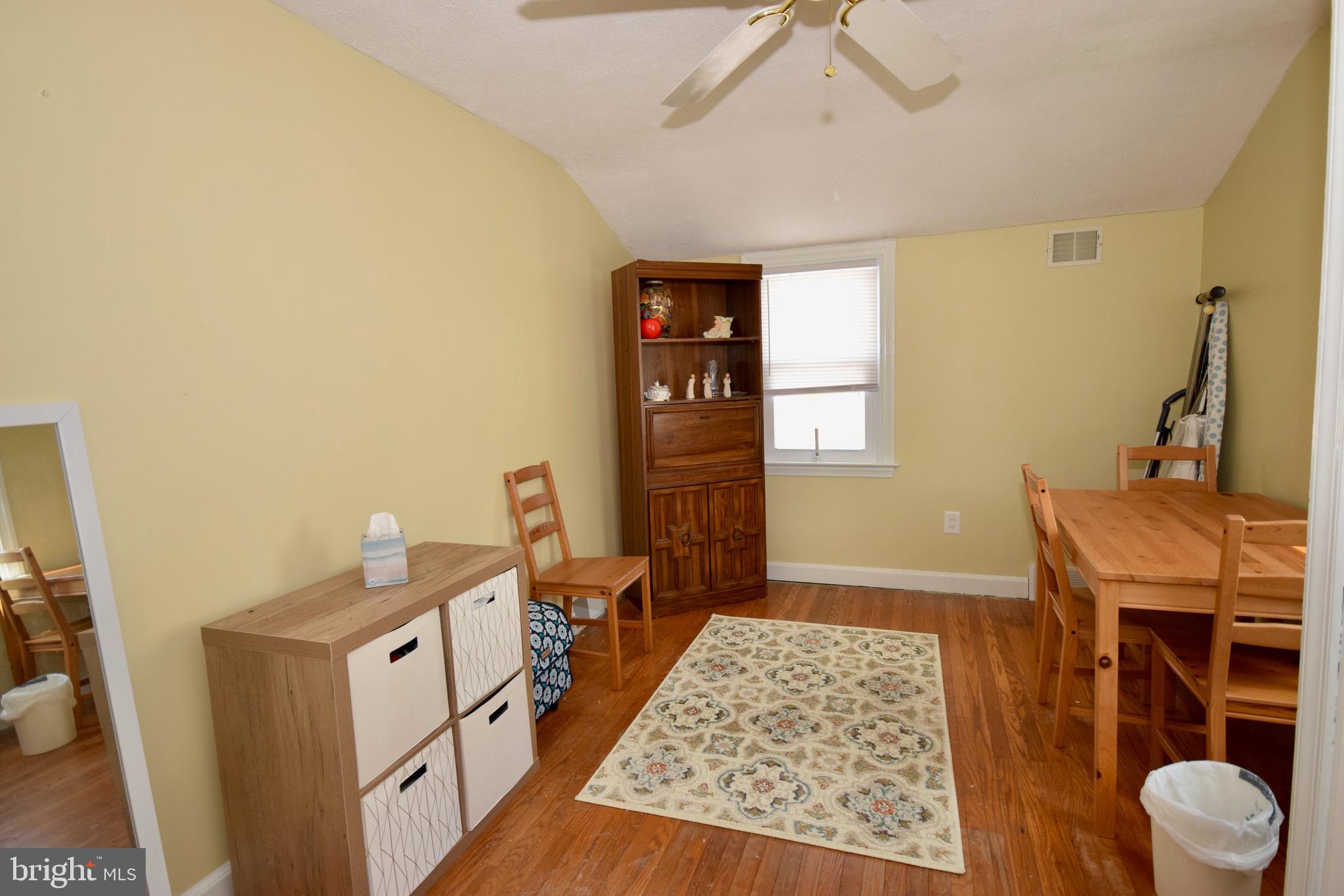 517 Ridley Avenue Folsom, PA 19033 - Photo 19 of 27 Gallery Image 19