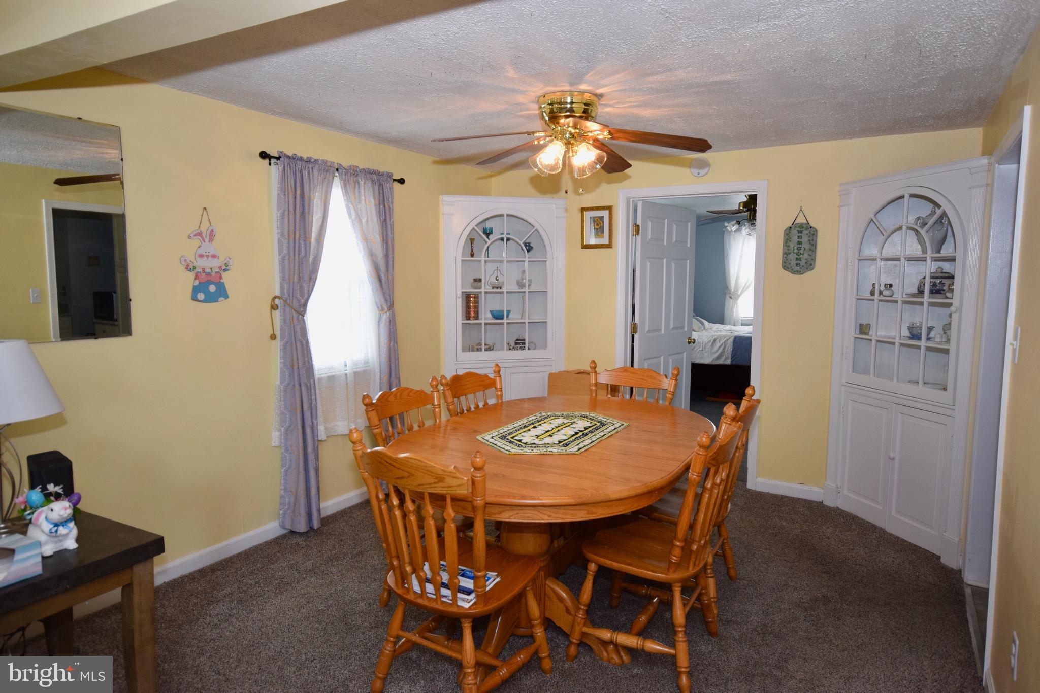 517 Ridley Avenue Folsom, PA 19033 - Photo 5 of 27 Gallery Image 5