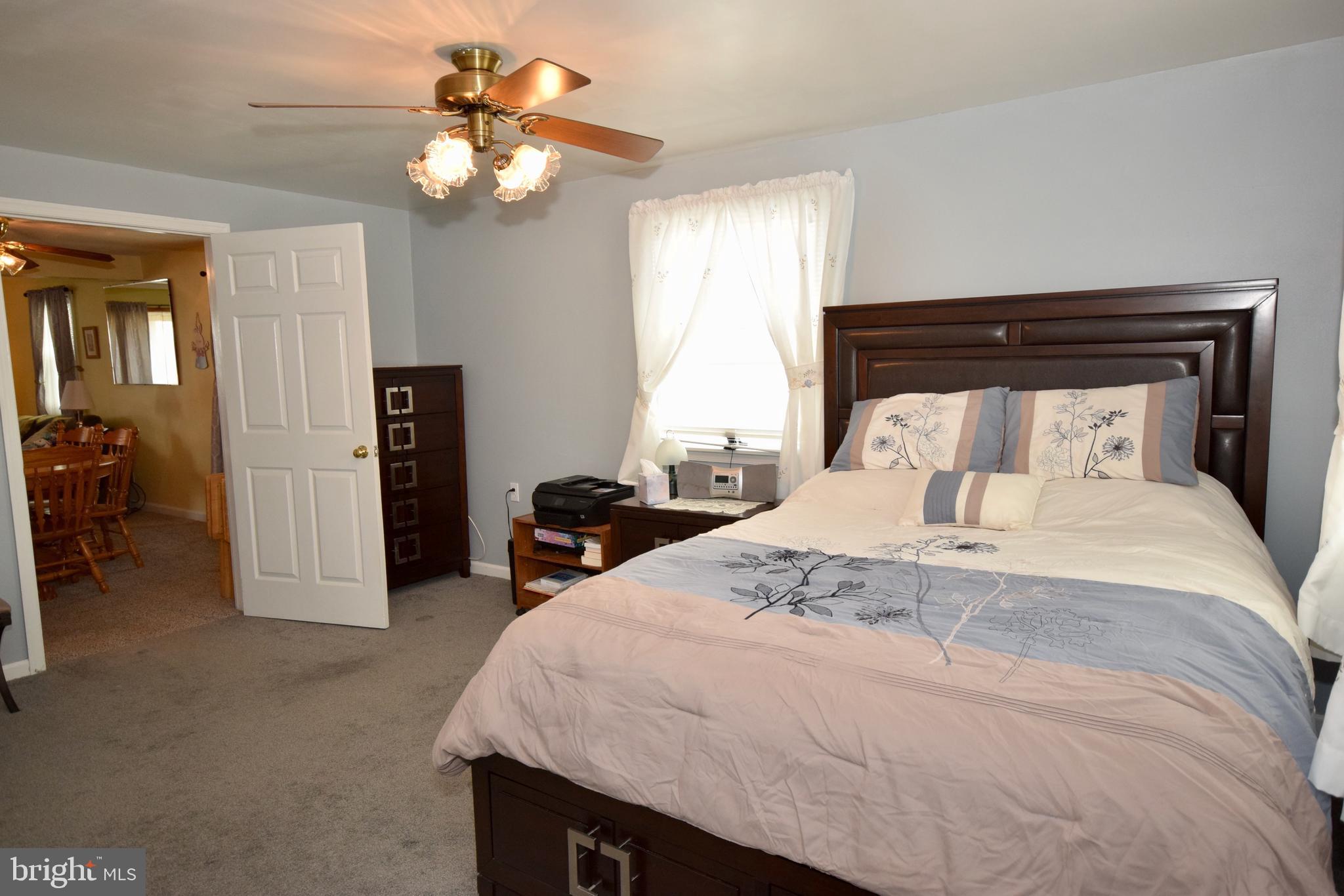 517 Ridley Avenue Folsom, PA 19033 - Photo 7 of 27 Gallery Image 7