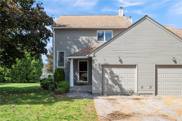 $395,000 | 64 Nipmuc Trail, Unit A, North Providence, RI 02904