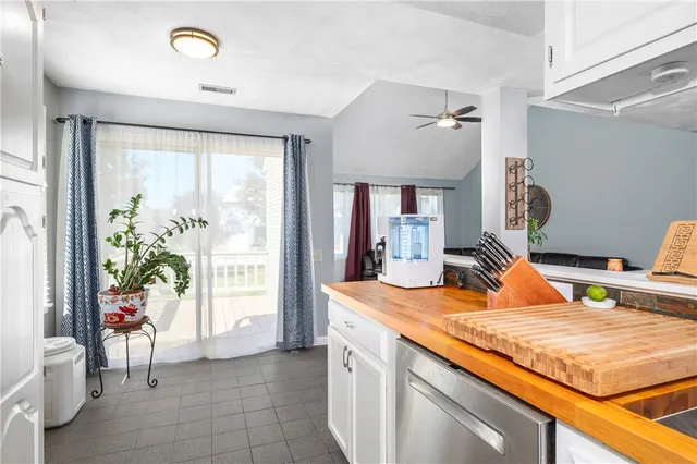 $395,000 | 64 Nipmuc Trail, Unit A, North Providence, RI 02904