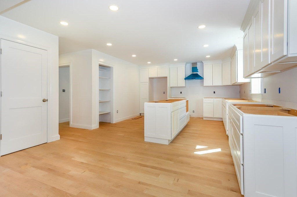 189 Lawrence Street Canton, MA 02021 - Photo 11 of 28 Gallery Image 11