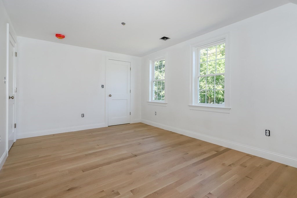 189 Lawrence Street Canton, MA 02021 - Photo 17 of 28 Gallery Image 17