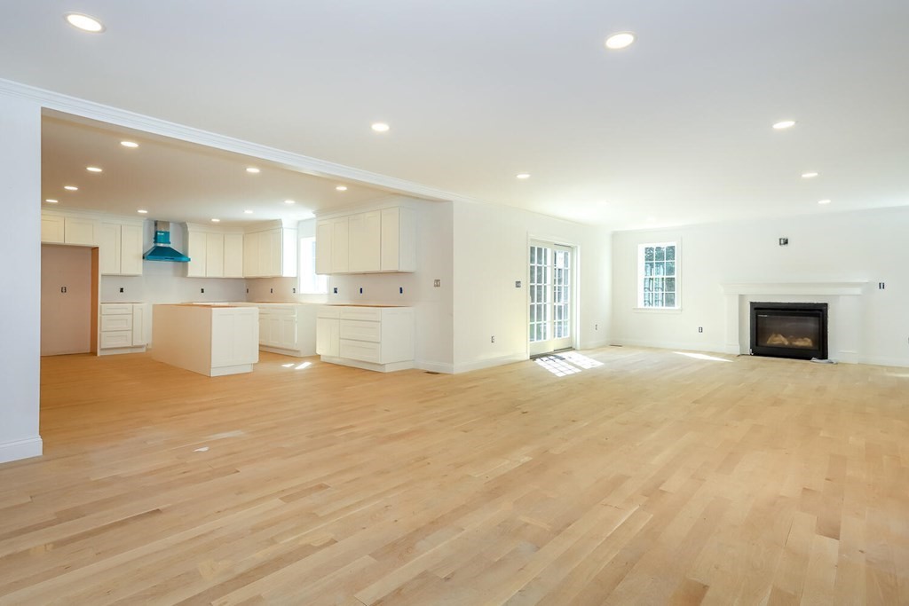 189 Lawrence Street Canton, MA 02021 - Photo 9 of 28 Gallery Image 9