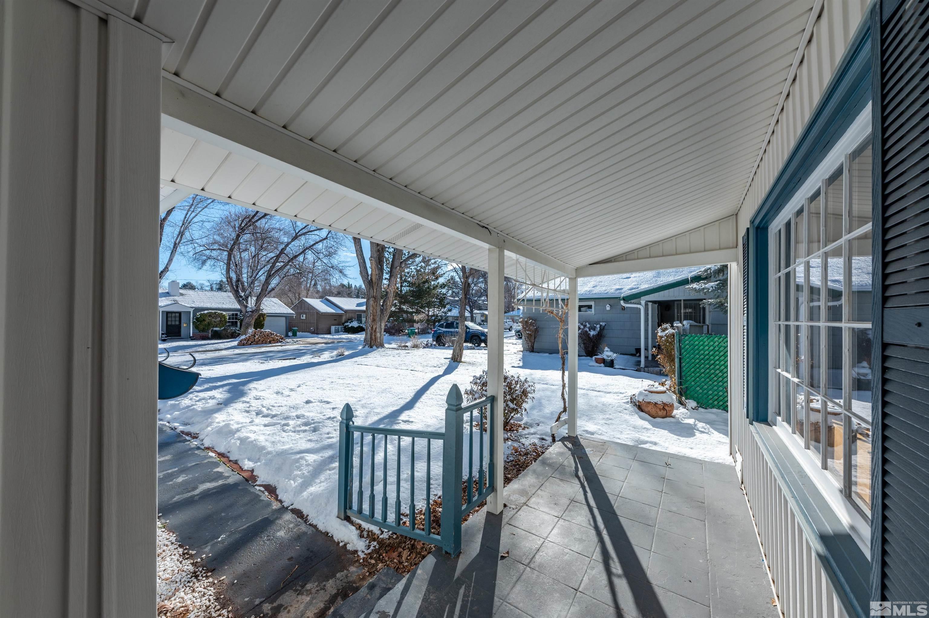997 Meadow Street Reno, NV 89509 - Photo 6 of 33