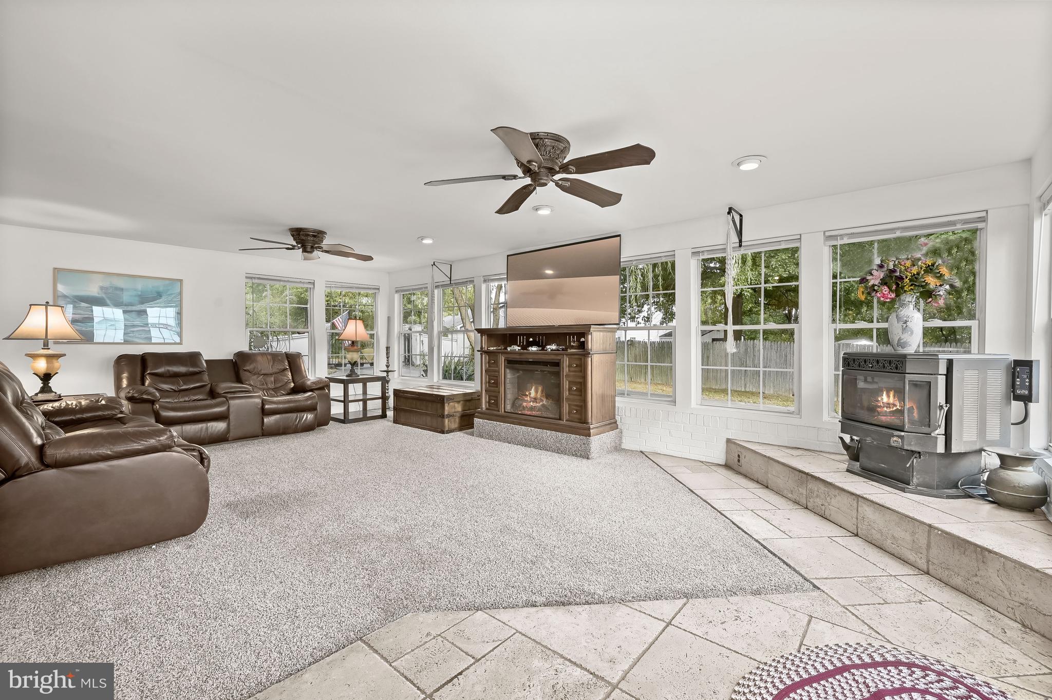 6380 Meadowridge Road Elkridge, MD 21075 - Photo 16 of 62 Family Room
