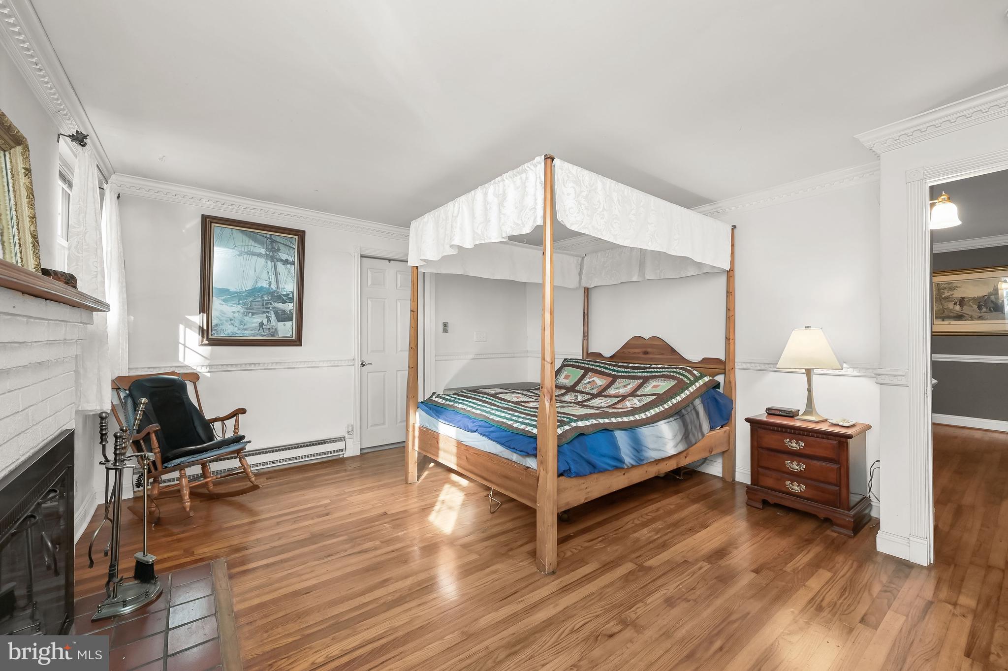 6380 Meadowridge Road Elkridge, MD 21075 - Photo 20 of 62 Primary Bedroom Suite