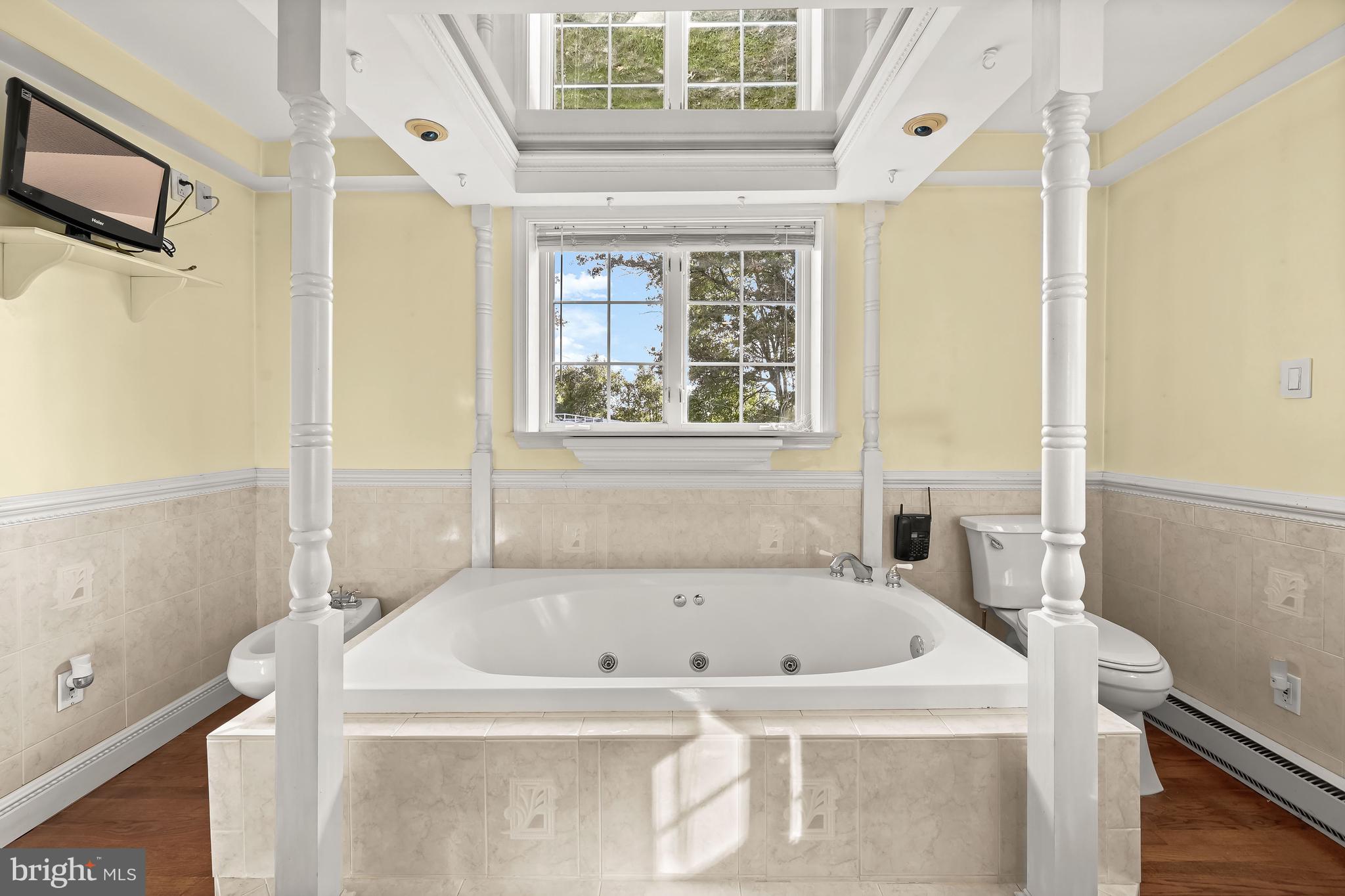 6380 Meadowridge Road Elkridge, MD 21075 - Photo 25 of 62 Primary Bathroom