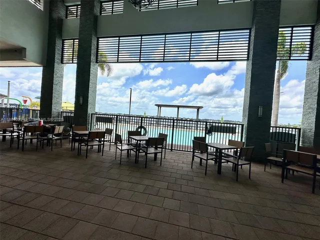 $4,050 | 15677 Northwest 91st Court, Unit 15677, Miami Lakes, FL 33018