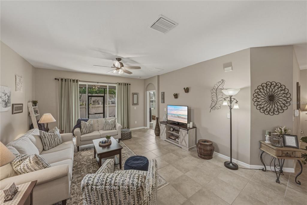 7739 Timberview Loop Wesley Chapel, FL 33545 - Photo 8 of 53 Gallery Image 8