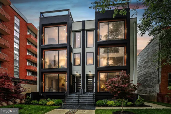 $999,000 | 304 K Street Northeast, Unit 1, Washington, DC 20002
