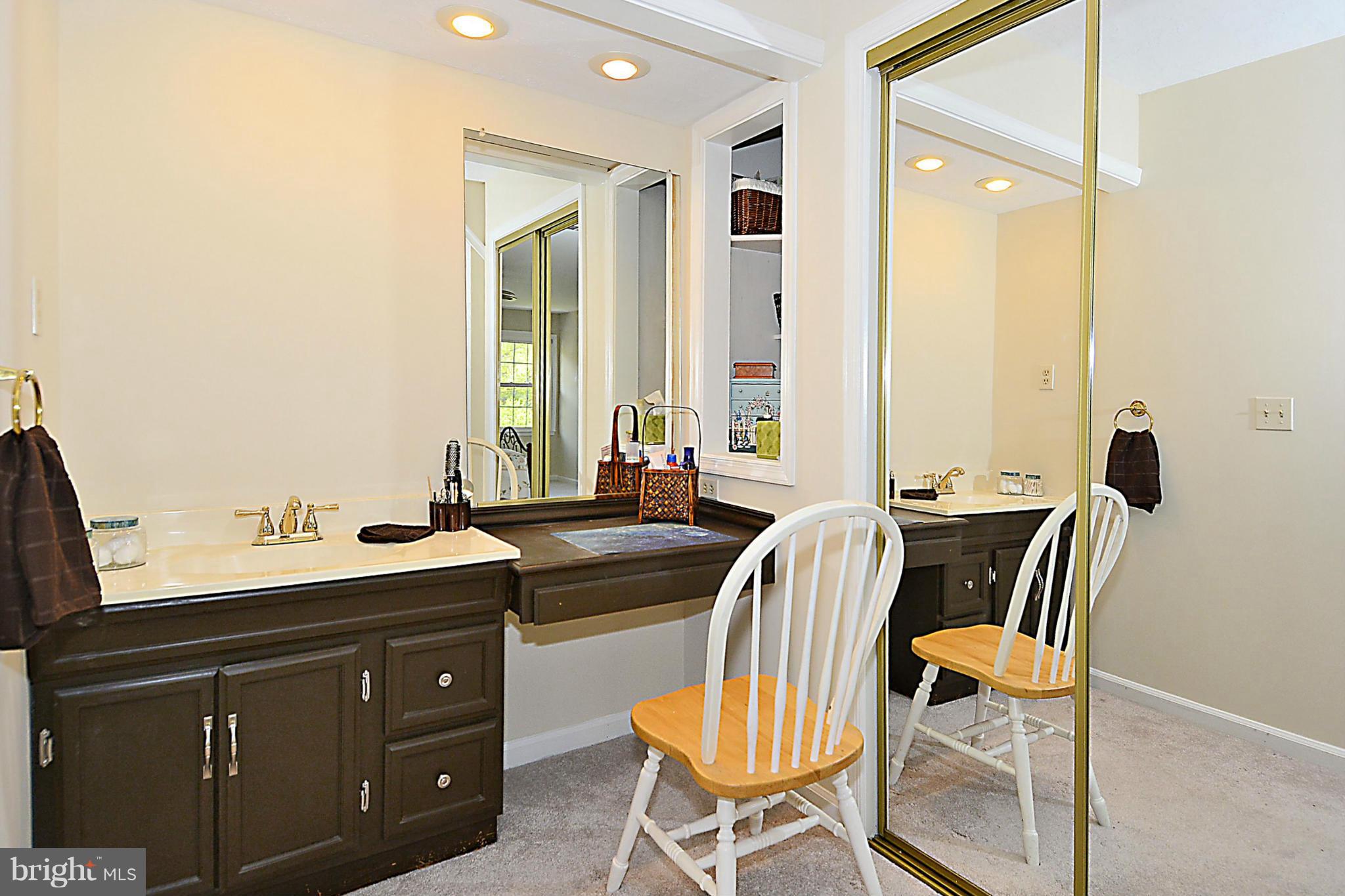 3203 Shoreview Road Triangle, VA 22172 - Photo 16 of 30 Separate sink and makeup area in master