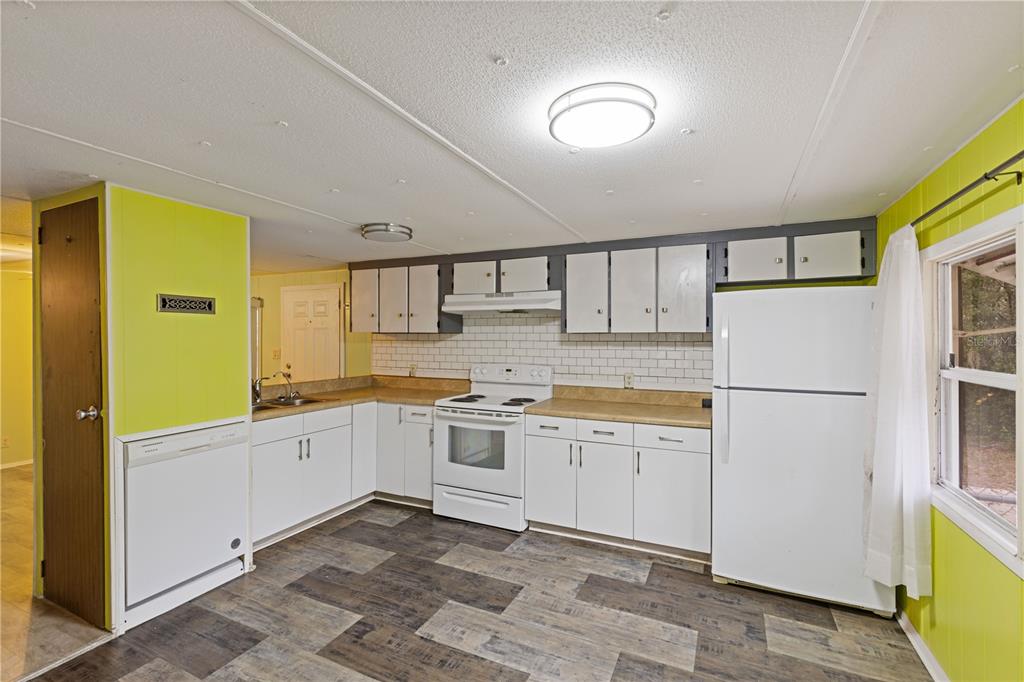 16760 Southeast 102nd Ave Road Summerfield, FL 34491 - Photo 16 of 29