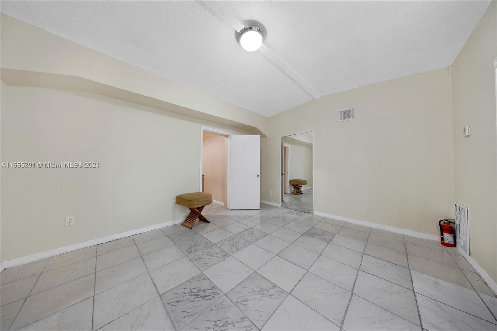 6335 Pembroke Road Hollywood, FL 33023 - Photo 26 of 29 a view of an empty room